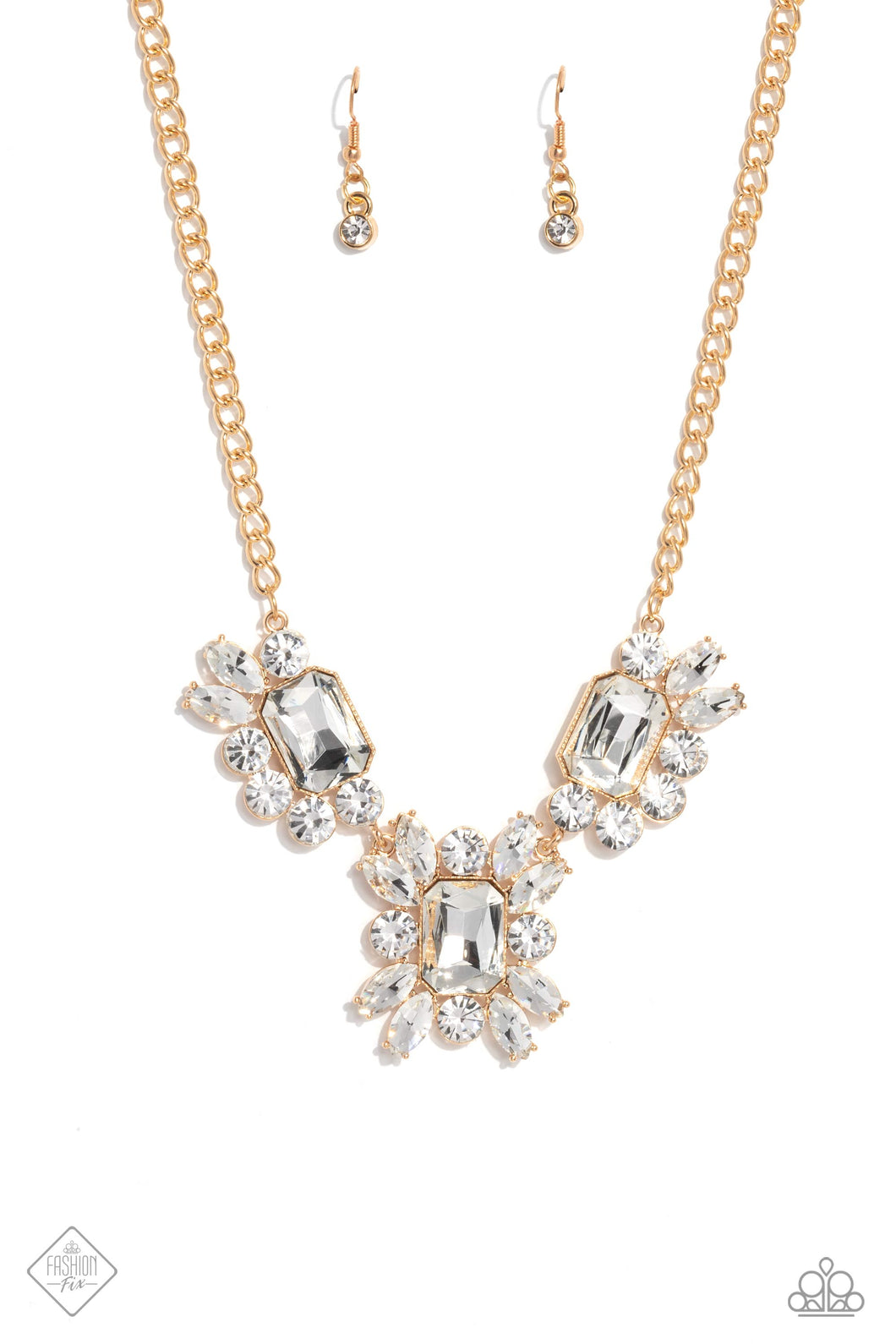 Exaggerated Elegance - Gold Necklace by Paparazzi